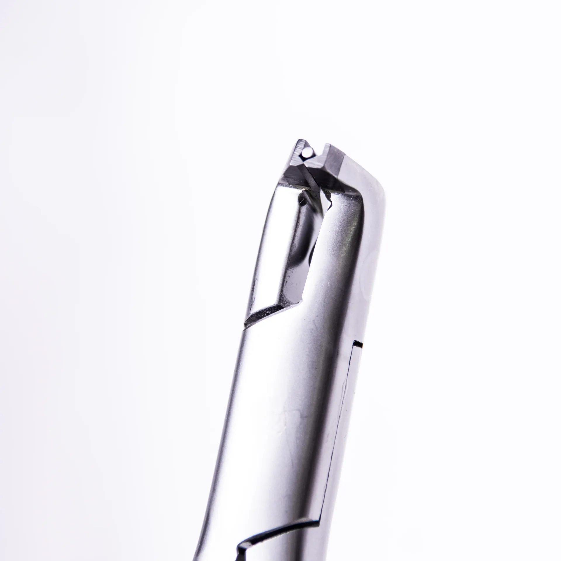 [5030] Flush-Cut Distal End Cutter